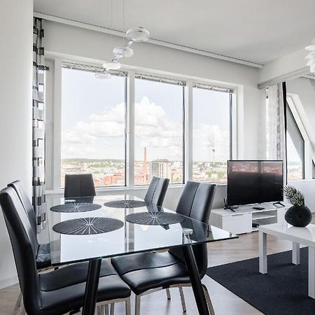 Stunning Views 11Th Floor 2Br Home With Sauna - Hosted By 2Ndhomes ตัมเปเร ภายนอก รูปภาพ