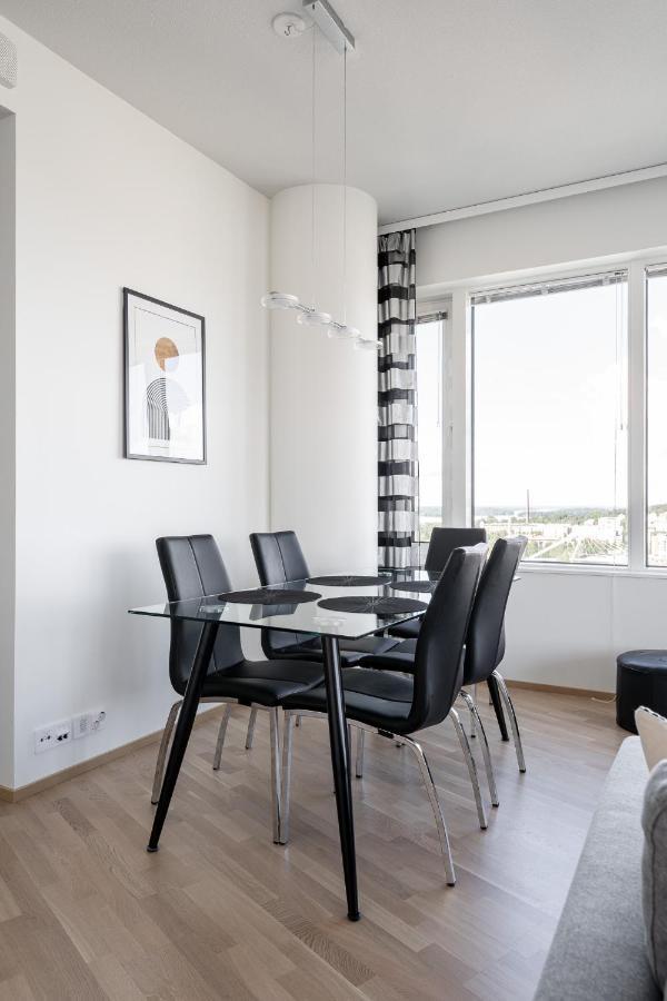 Stunning Views 11Th Floor 2Br Home With Sauna - Hosted By 2Ndhomes ตัมเปเร ภายนอก รูปภาพ
